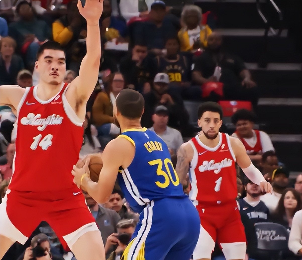 新疆队横扫灰熊，西亚卡姆点燃赛场的简单介绍