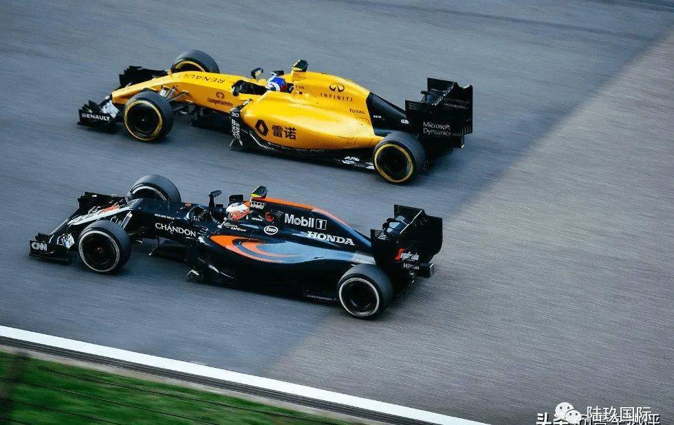 开云官网-雷诺车队翻盘哈斯车队，拉塞尔扛起全队